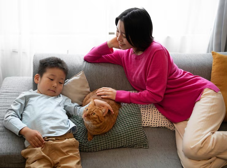 kebiasaan buruk di depan anak, parenting ibu muda, contoh perilaku buruk orang tua, dampak psikologis anak, pola asuh positif, parenting tips ibu baru
